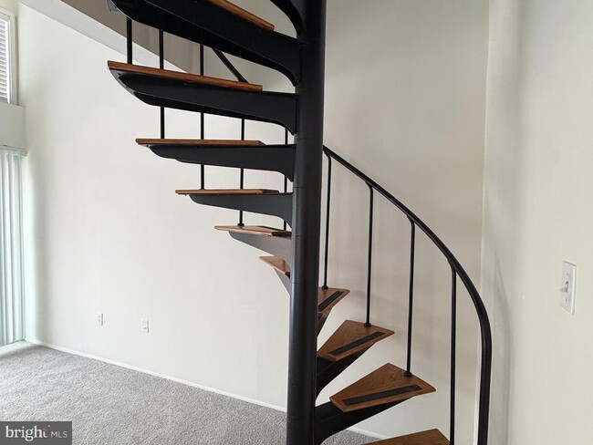 Building Photo - 5485 Harpers Farm Rd