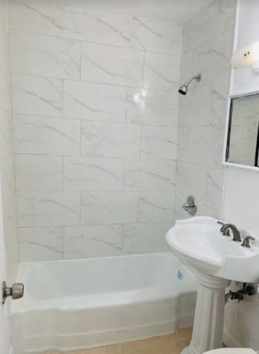 Building Photo - 691 NE 86th St