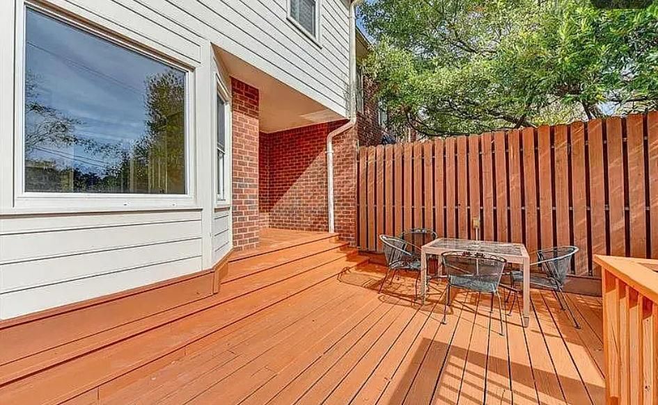 Building Photo - 871 Lenox Oaks Cir NE