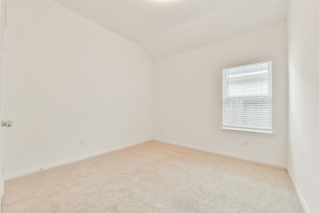 Building Photo - 3914 Sugardale St