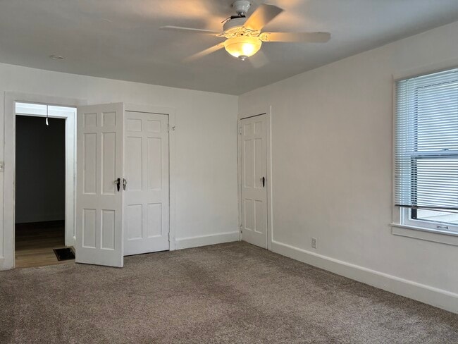 Building Photo - 317 N Monroe St