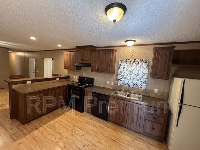 Building Photo - 5510 Lavey Ln