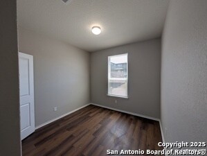 Building Photo - 10330 Gibbons Creek