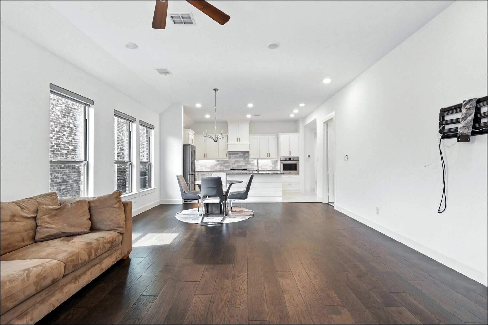 Building Photo - 2284 Bower Ln