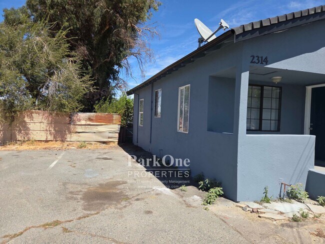 Building Photo - 2314 Willow Pass Rd