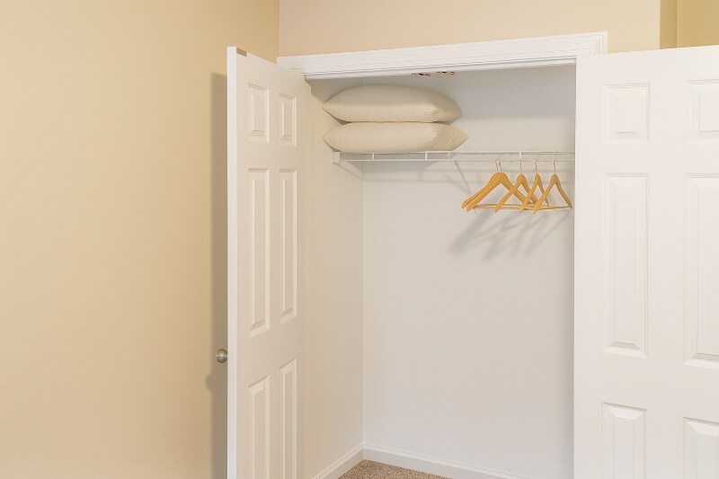 Building Photo - 2221 Mountain Mist Ct