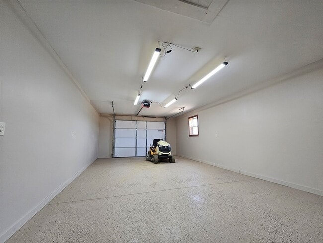 Building Photo - 4089 Co Rd 72