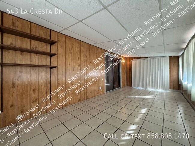 Building Photo - 543 La Cresta Dr