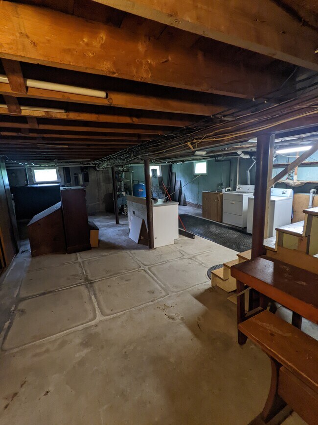 Building Photo - 95 Stoughton Rd