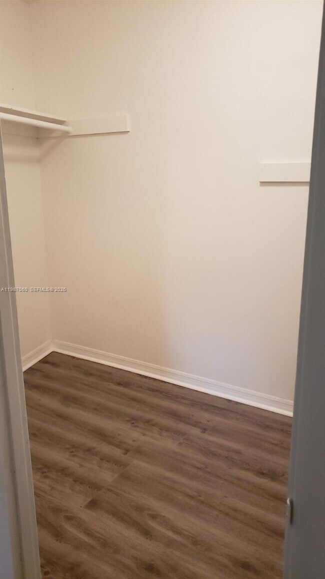 Building Photo - 7470 Miami Lakes Dr