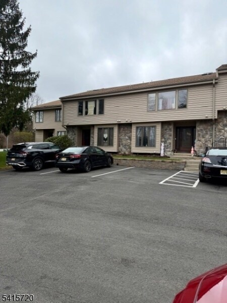 Building Photo - 301 Cheyenne Rd