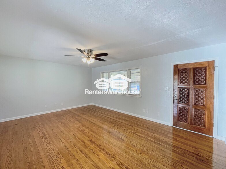 Building Photo - 712 Woodstock Rd