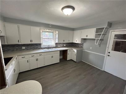 Building Photo - 2540 Elm St