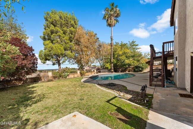 Building Photo - 5641 Hickory St