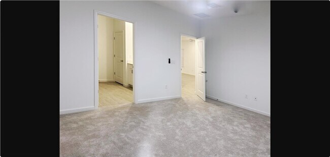 Building Photo - 63 River Strand Ln