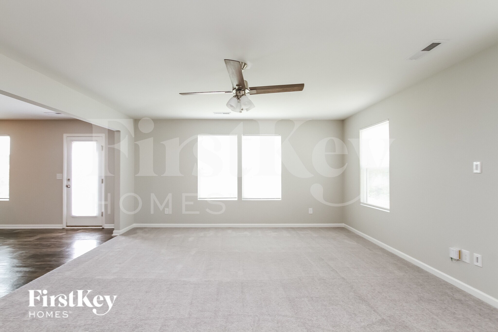 Building Photo - 167 Hidden Lakes Rd