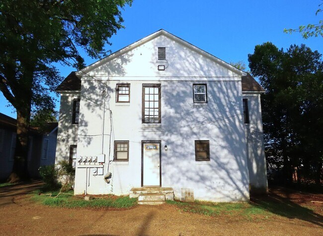 Building Photo - 502 S Fannin Ave