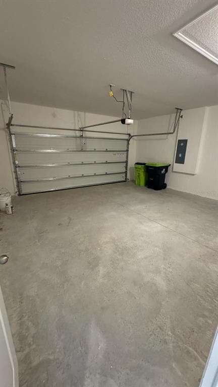 Building Photo - 4899 Lyric Dr