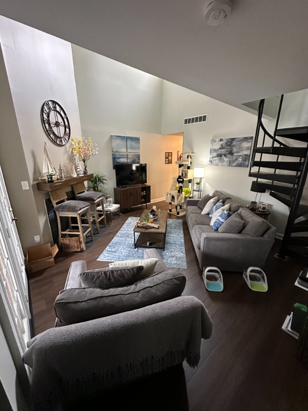 Building Photo - 197 Tavistock Rd