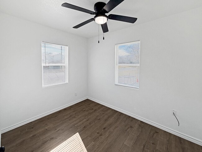 Building Photo - 515 Bremser Ave
