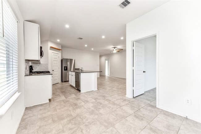 Building Photo - 7515 Fierce Friesian Ln