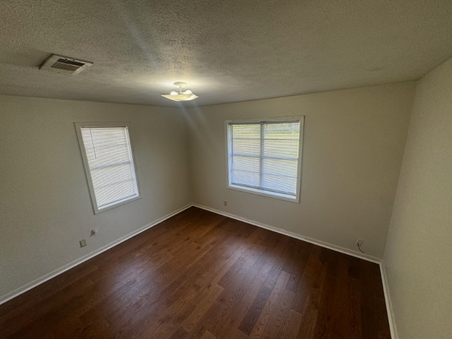 Building Photo - 285 9th St