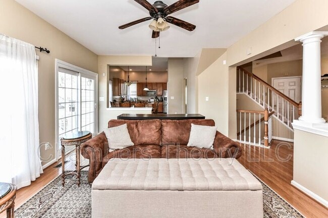 Building Photo - 46814 Snow Hill Way