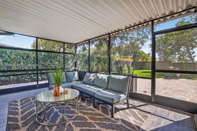 Building Photo - Southwest 23rd Street, Fort Lauderdale, FL 33315 - 2 BR 2 BA single-family home