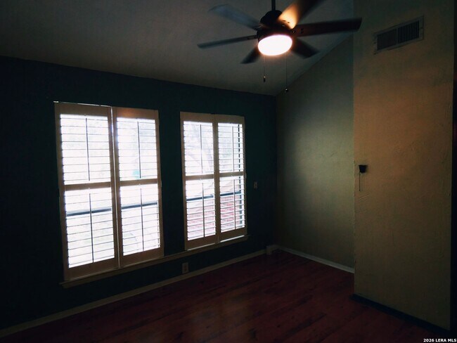 Building Photo - 3623 Green Spring