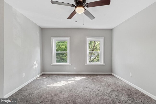 Building Photo - 225 Market St