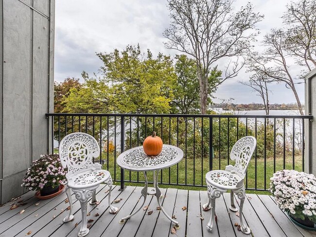 Building Photo - 9663 Harbour Cove Ct