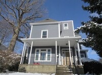 Building Photo - 3 W Fairview Ave