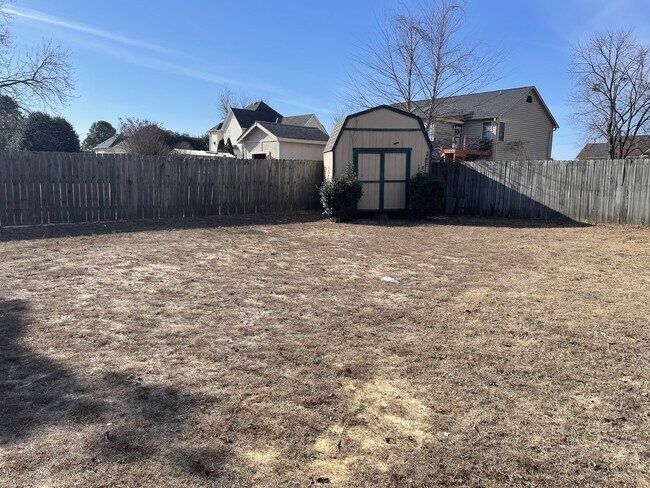 Building Photo - 109 Canyon Ct