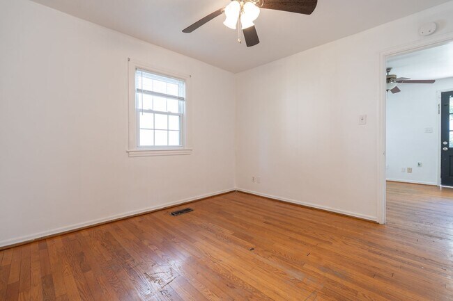 Building Photo - 29 Fiske St