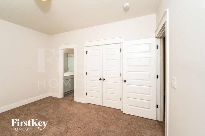 Building Photo - 3268 Chase Ct