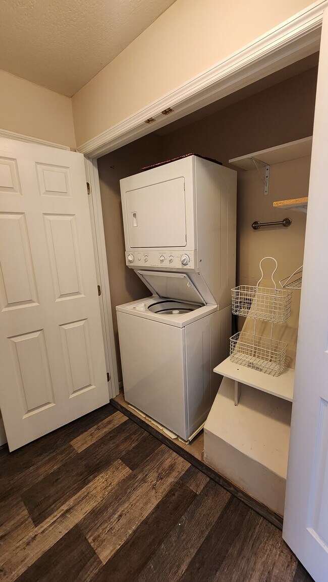 Washer and dryer closet - 833 Plantation Dr