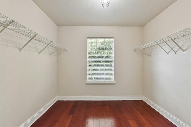 Building Photo - 12712 Ring Dr