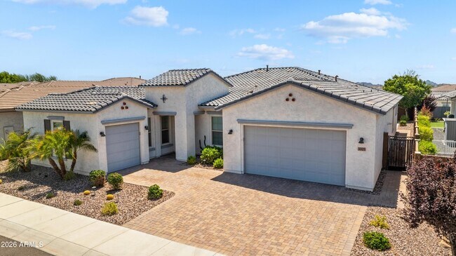 Building Photo - 3005 E Herrera Dr