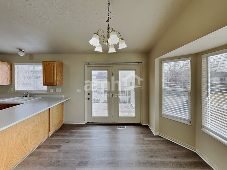 Building Photo - 1126 N 2570 W