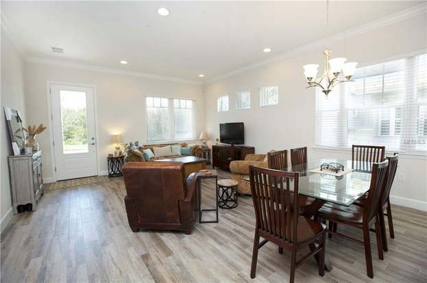 Building Photo - 9073 Laureate Blvd