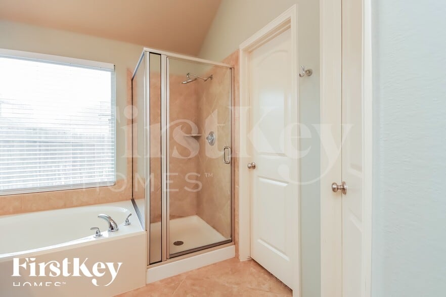 Building Photo - 4127 Ponderosa Hills Ln