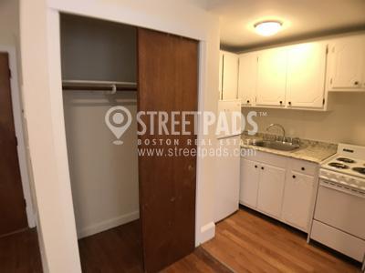Building Photo - 1 bedroom in Boston MA 02134