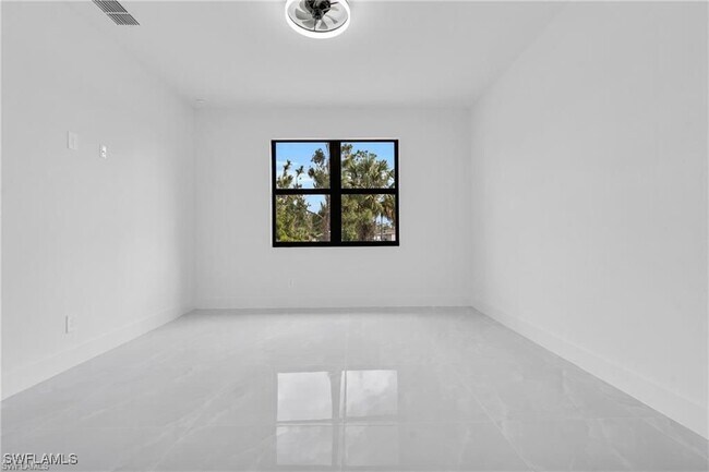 Building Photo - 3315 67th St W
