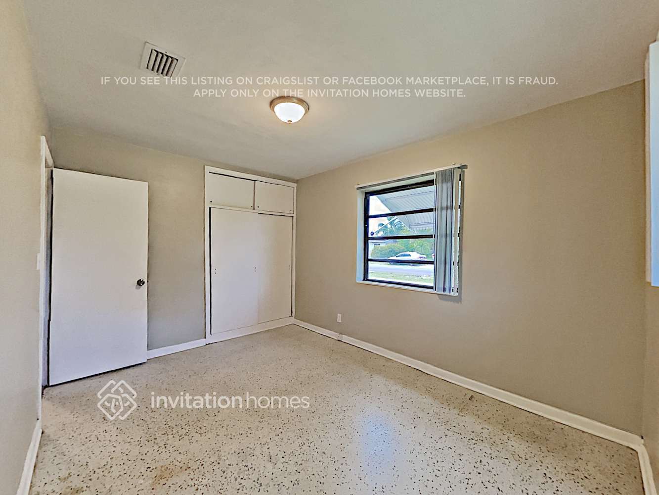 Building Photo - 6700 SW 19th St