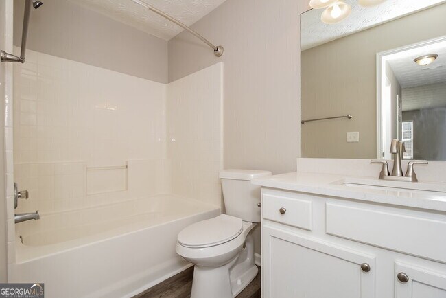 Building Photo - 134 Silver Fox Trail