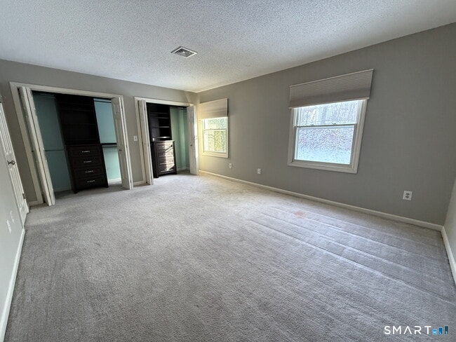 Building Photo - 372 Monaco Ln