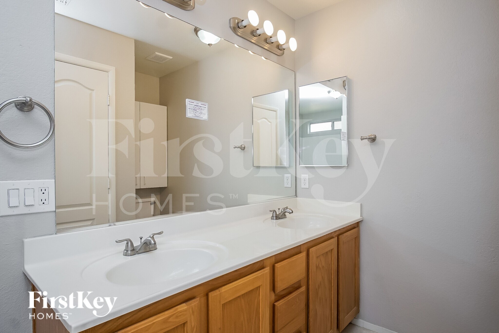 Building Photo - 5900 Kane Holly St