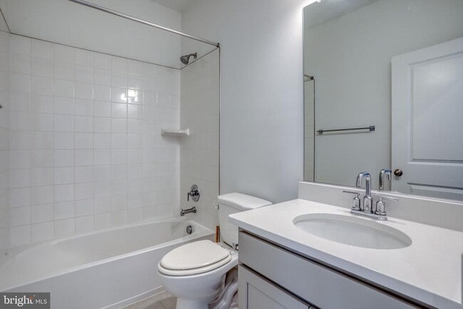 Building Photo - 345 Andrew Ct