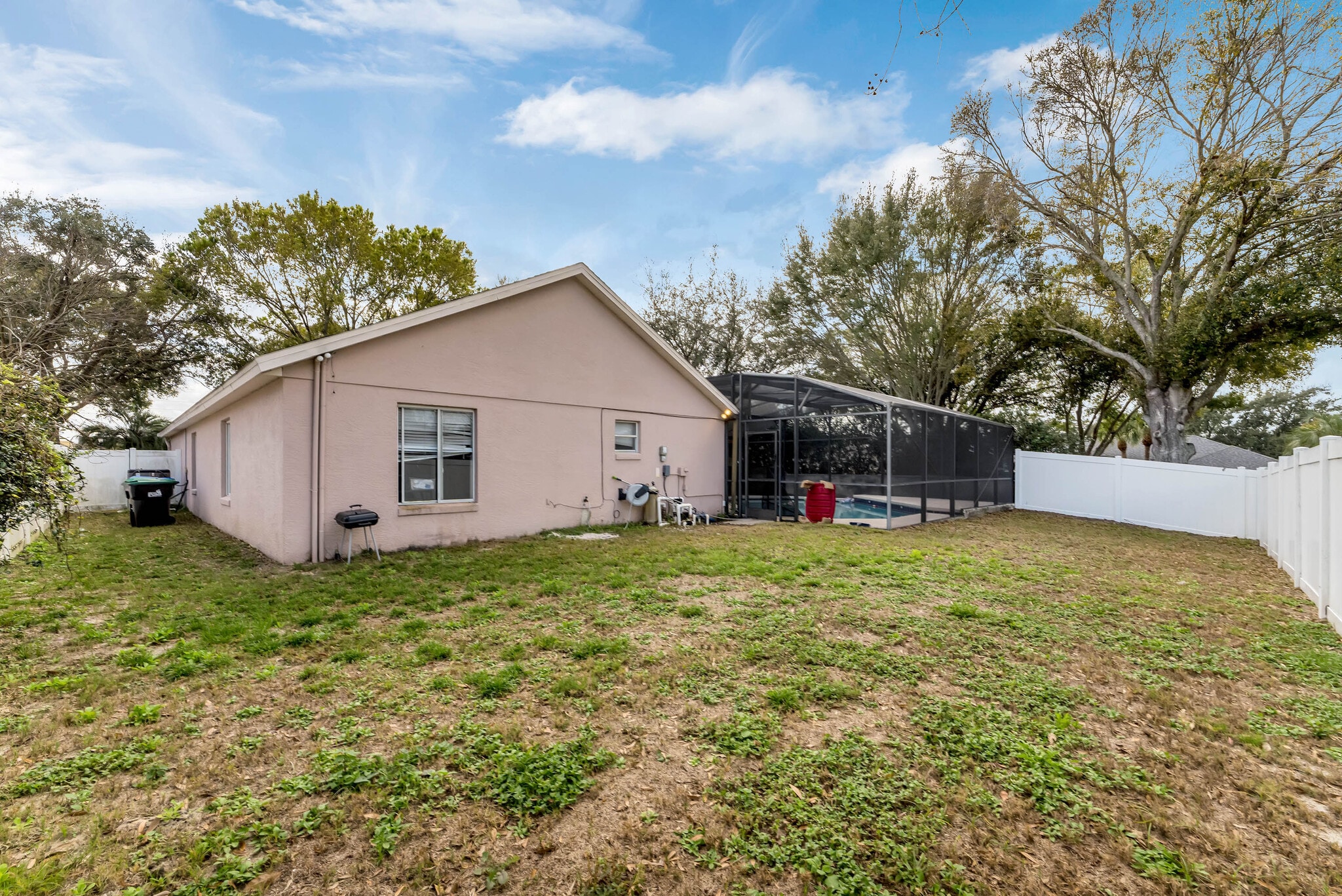 Building Photo - 1432 Saddleridge Dr