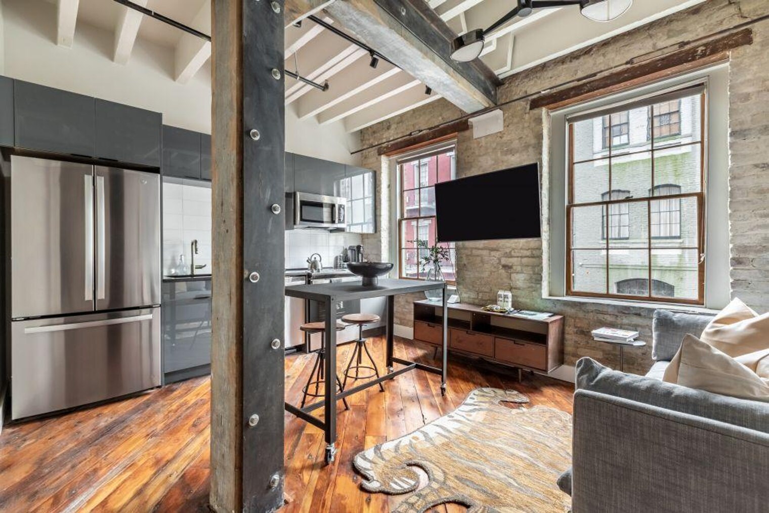 Building Photo - 315 Girod St